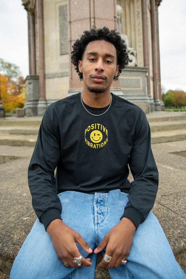 Long Sleeved T-Shirt in Black With 90s Rave Smiley Embroidery-3